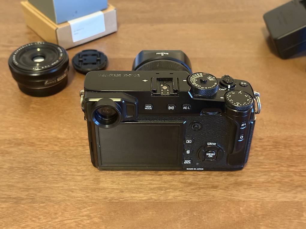Fujifilm Fotocamera: Fujifilm X-pro2 avec 35mm et 27mm – Usato da Lausanne venduto da Meiloui 4