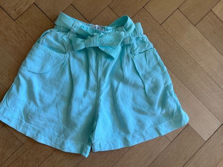 Shorts aus Leinen von Zara,140