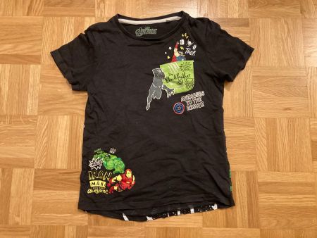 Avengers Tshirt, Gr. 116, Schwarz, Superhelden Motiv