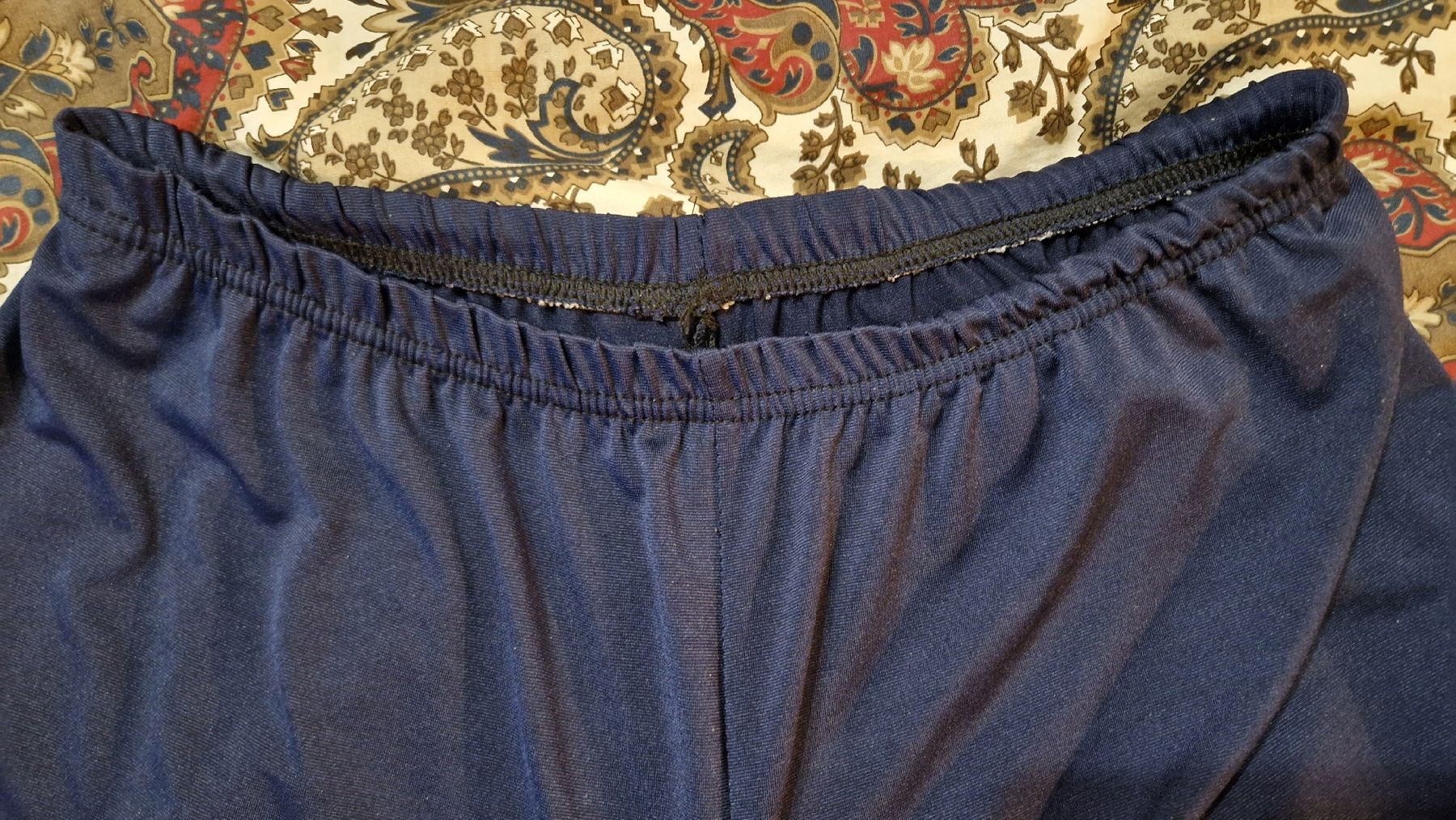 Pantaloni: Dunkelblaue, bequeme Schlupfhose Grösse L – Usato da Oberengstringen venduto da Sheera7 1