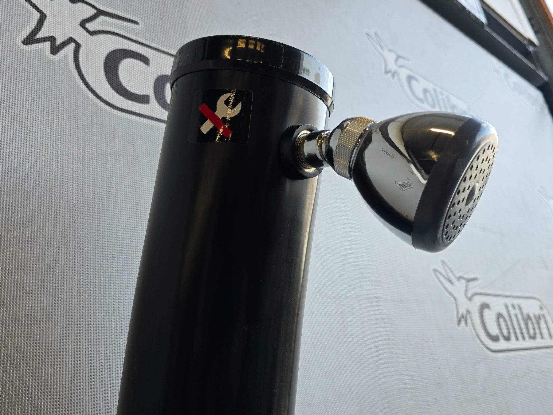 Docce: Solardusche PVC schwarz mit Kopfbrause – Usato da Gontenschwil venduto da colibri24. 1