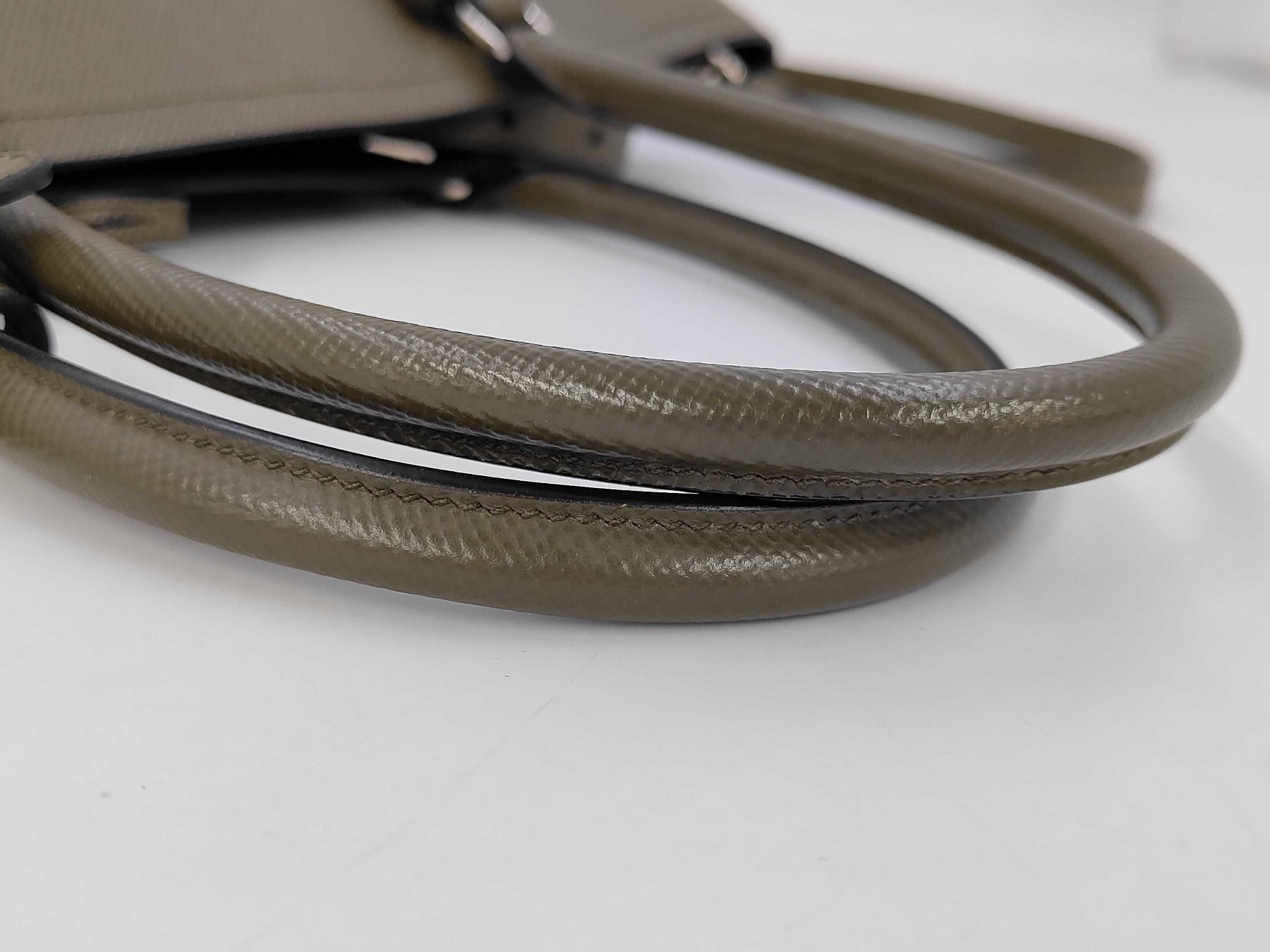 Prada Borse da donna: Prada Double Bag Khaki Neupreis CHF 4150 – Usato da St. Gallen venduto da Love_Luxury 4