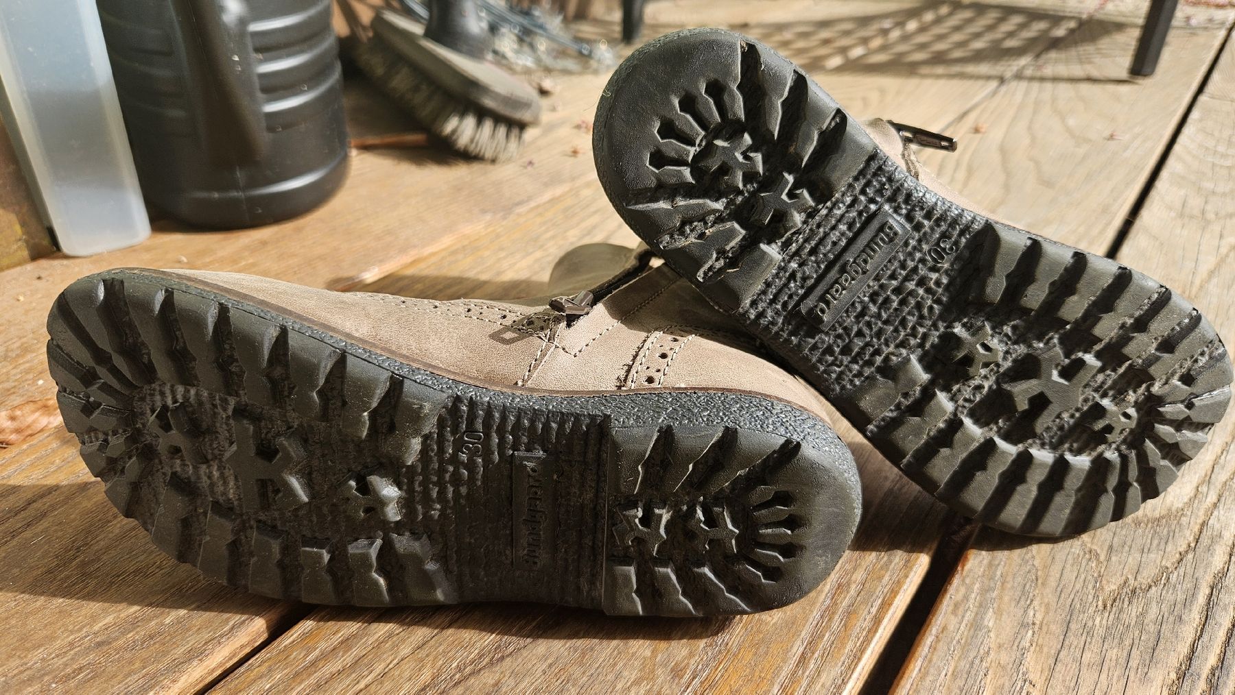 Scarpe per ragazze: gefütterte Stiefeletten Gr.30 – Usato da Balgach venduto da Floeru84 1