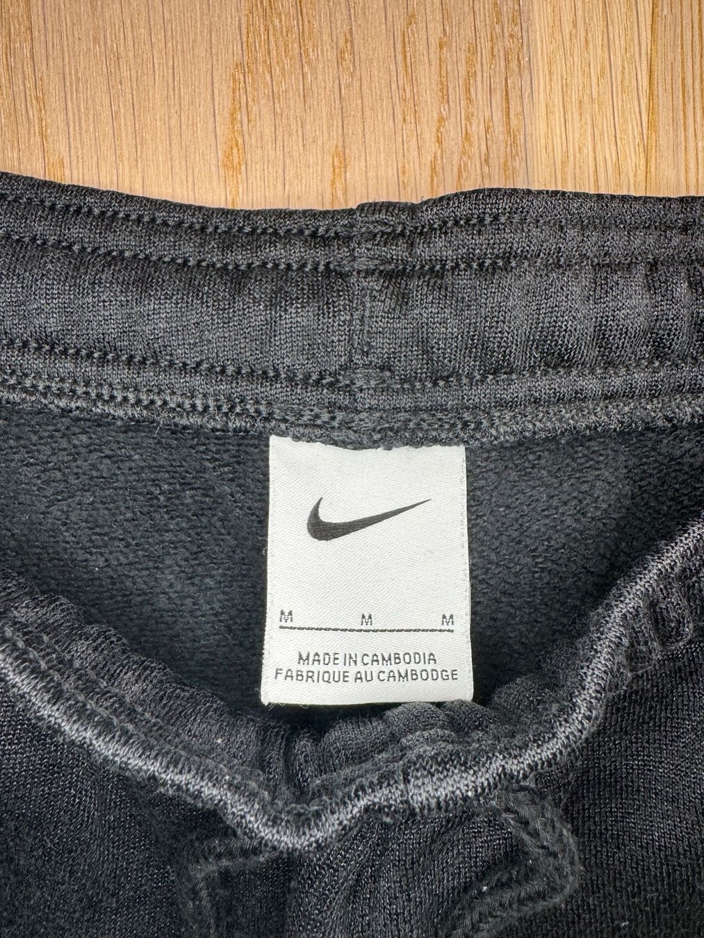 Nike Pantaloni: Nike Lil' Penny pants – Usato da La Chaux-de-Fonds venduto da slishwardrobe 5
