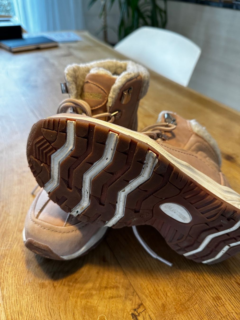 Chaussures filles: Winterschuhe Gr. 36 – D'occasion à Zetzwil par gent1974 1