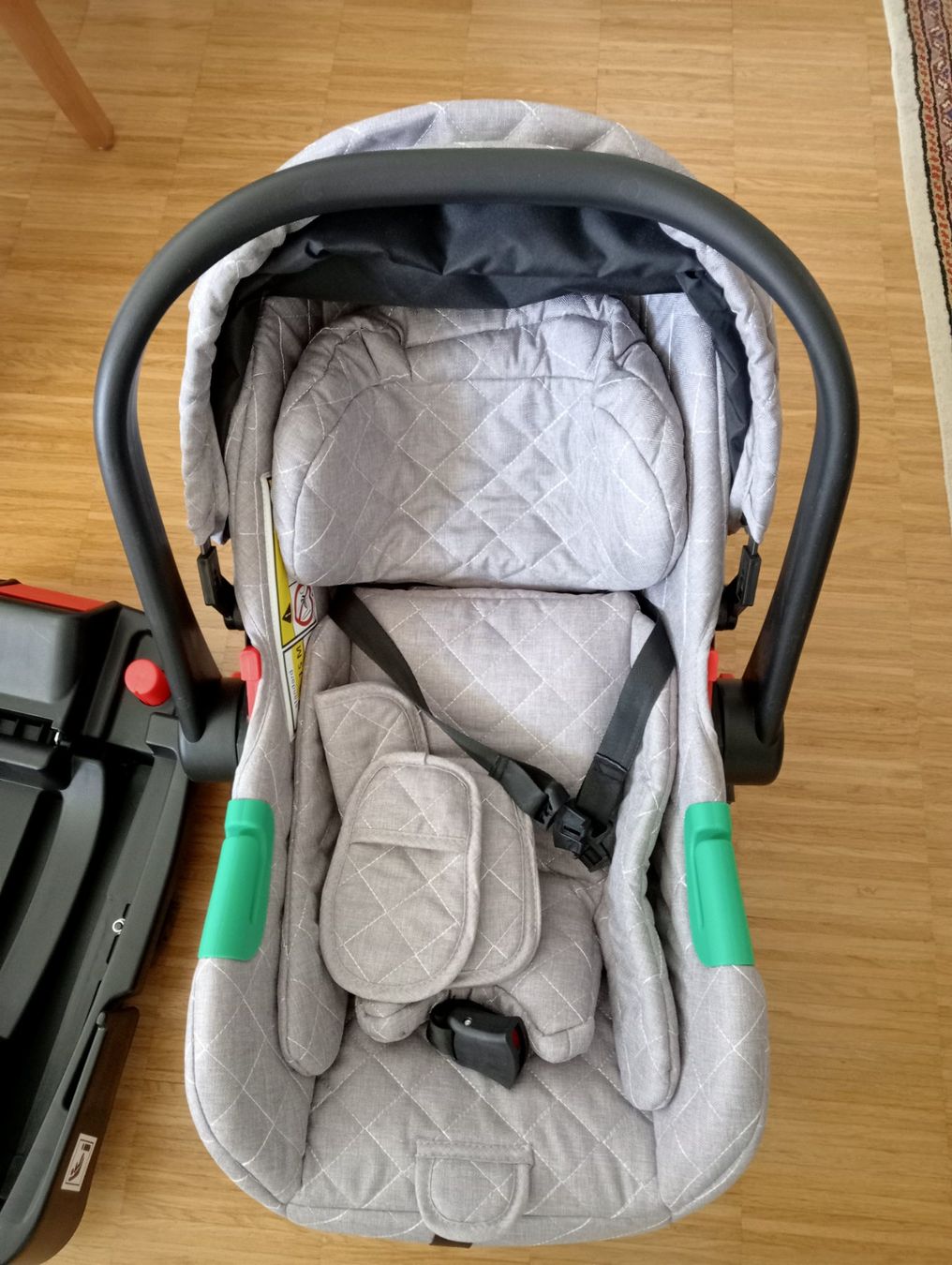 Seggiolini per auto: Neu Babyschale – Nuovo (secondo la descrizione) da Zürich venduto da sendbad 1
