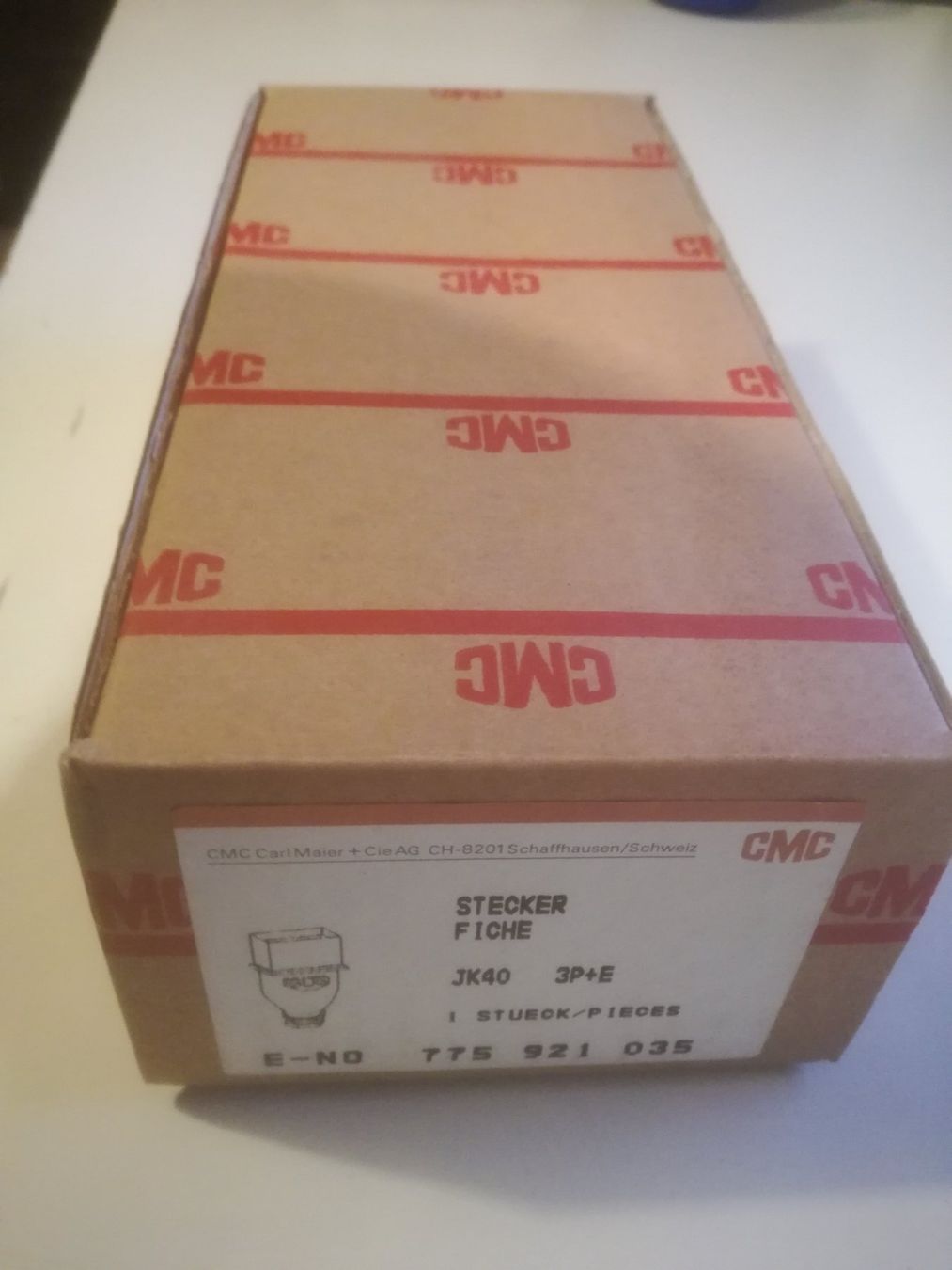Fiches d'alim.: Stecker J40A 3P+E 500 V – Neuf avec emballage d'origine à Sursee par Ursus_LU 2