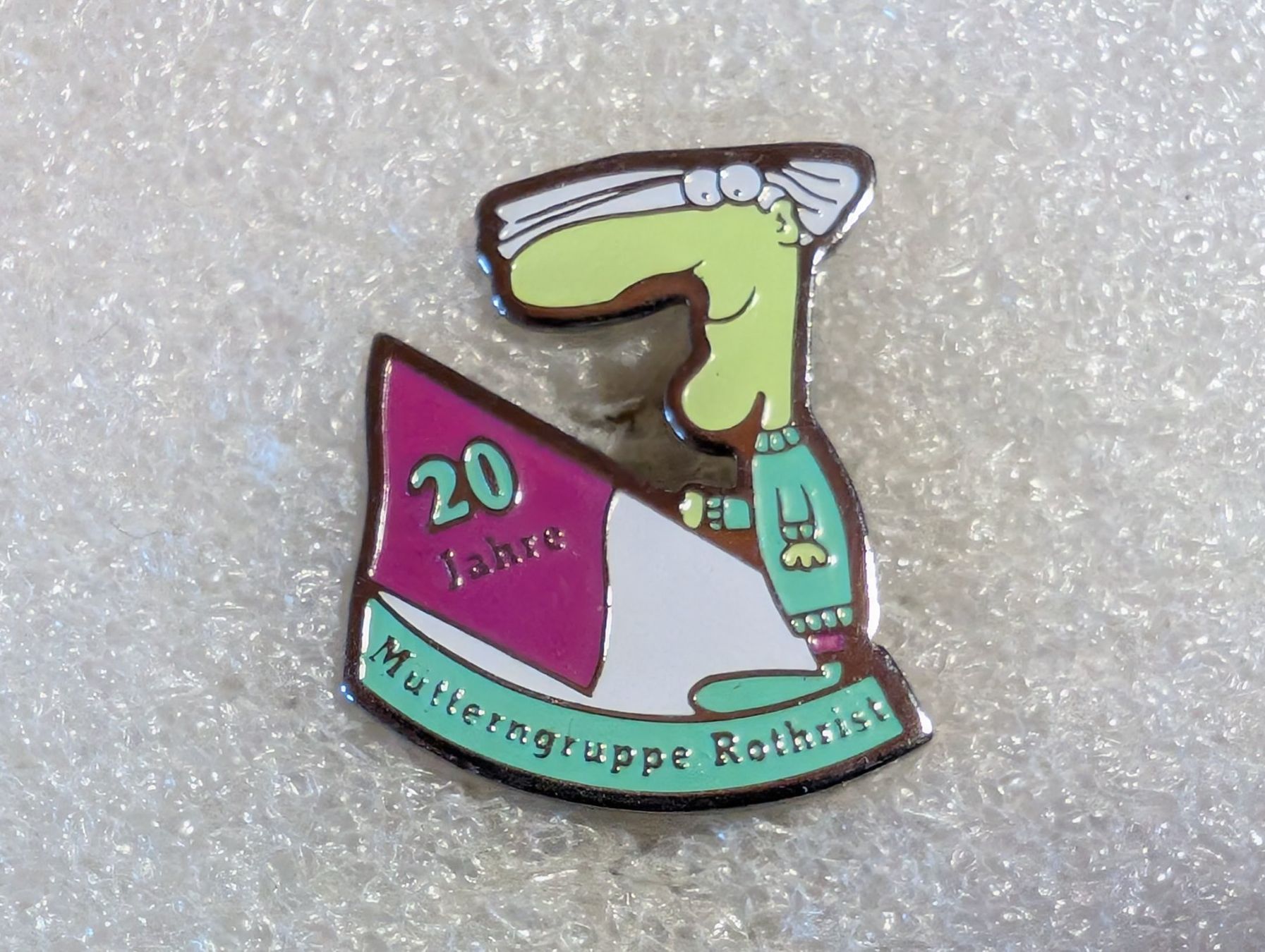 Placchette & Badge: Ansteckpin 102: Mutterngruppe Rothrist – Usato da Oppligen venduto da Pin-Fall-Shop