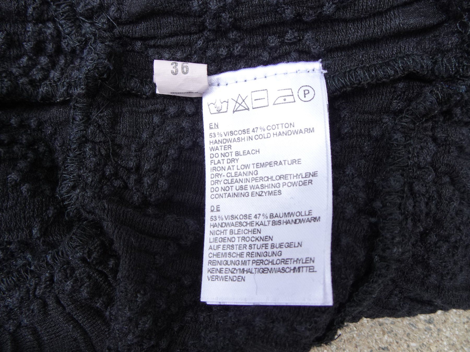 Repeat Camicette: Repeat Bluse schwarz Stufig Blumenmuster Gr 36 S – Usato da Winterthur venduto da blumeblau77 6