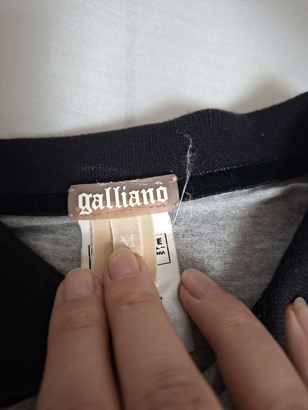 John Galliano Top: Top Galliano gris - Taille S/M – Usato da Lausanne venduto da Super-cerise 3