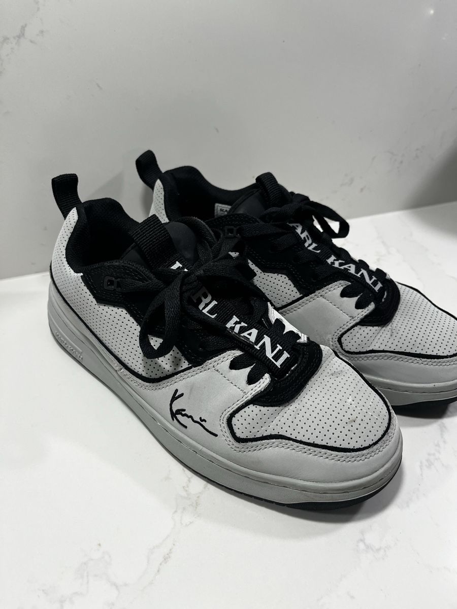 Scarpe da uomo: Karl Kani Schuhe grau Gr. 41 – Usato da Hinwil venduto da dire07