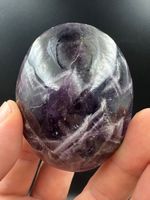 Chevron- Traum Amethyst Handschmeichler Heilstein