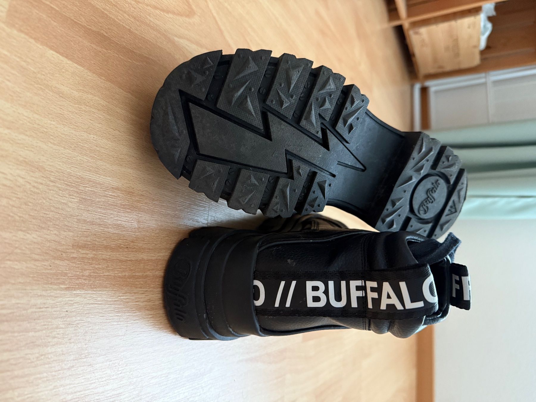 Buffalo Scarpe da donna: Buffalo Damenschuh Grösse 38 – Usato da Arnegg venduto da kri_fq8w 1