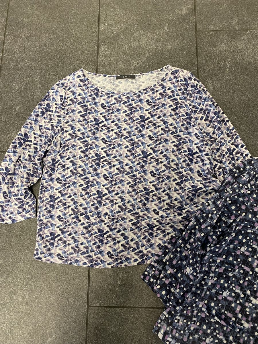 Esprit T-shirt: T-Shirt kurzarm Esprit Gr. 40 2 Stk. – Usato da Baar venduto da kamasija 2