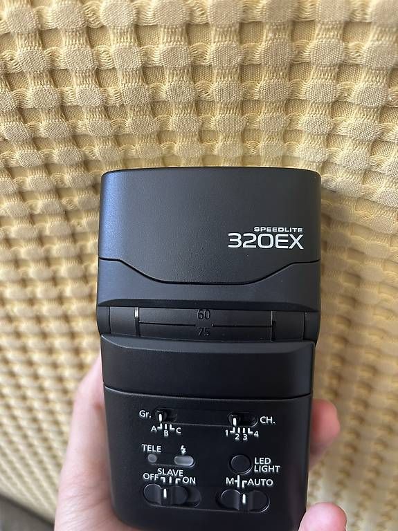 Blitze: Canon Speedlite 320 EX (Blitzgerät) – Gebraucht aus Wald ZH von al1ens 3