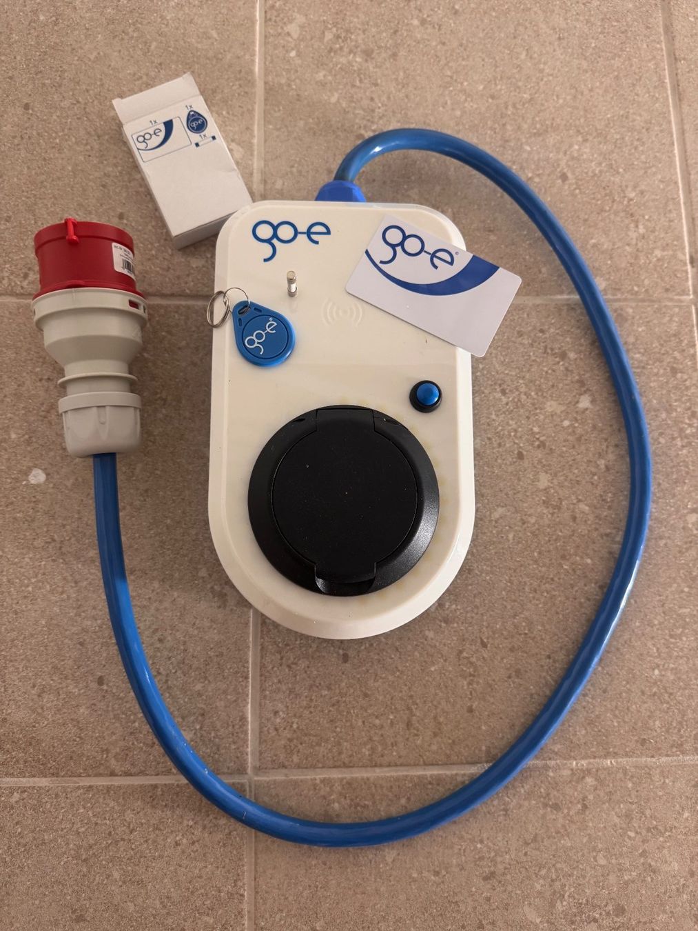 Caricabatterie: Wallbox go-e Charger (Ladestation) 11kW – Usato da Hüttwilen venduto da Marco182 1