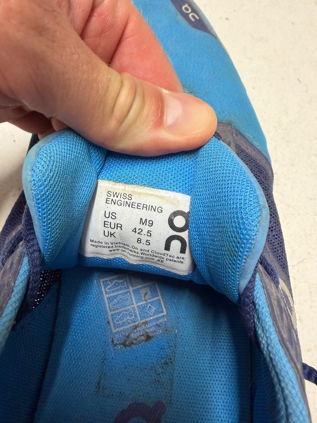 On Scarpe da uomo: On Schuhe – Usato da Lommiswil venduto da Blusti 5