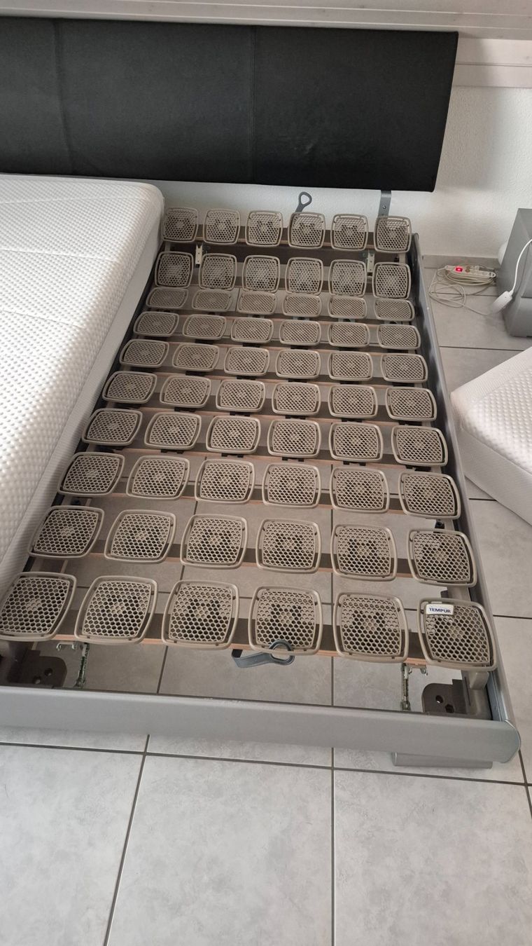 Tempur Lattenroste: Tempur Lattenrost 2x 100x200 – Gebraucht aus Zufikon von hexli48