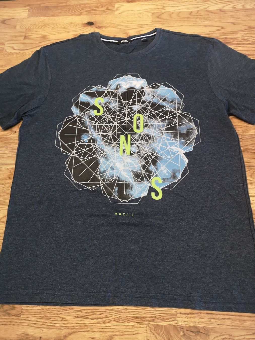 Only T-shirt: T-shirt only&sons Gr L. – Usato da Forch venduto da Hakyboss