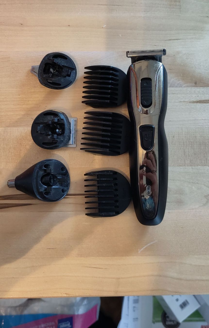 Schneiden: Trimmer mit Aufsätzen – Gebraucht aus Effretikon von pemko