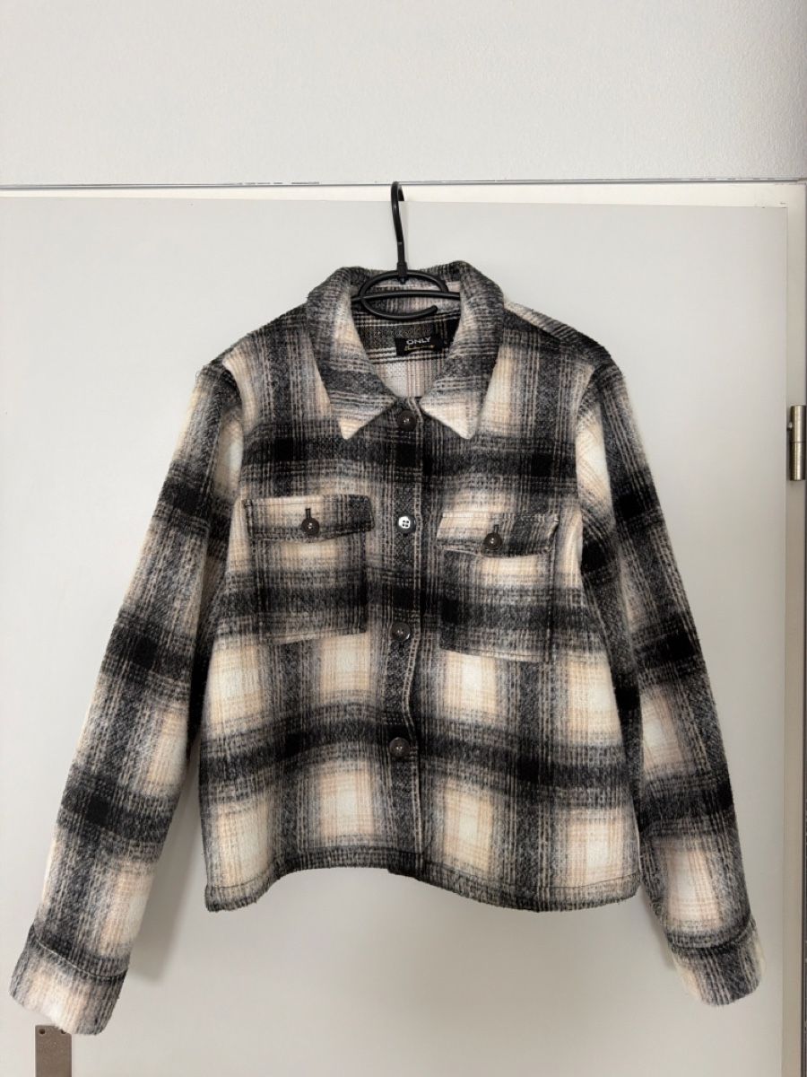 Only Jacken: Hemdjacke kariert neu – Neu (gemäss Beschreibung) aus Flawil von knallfix69