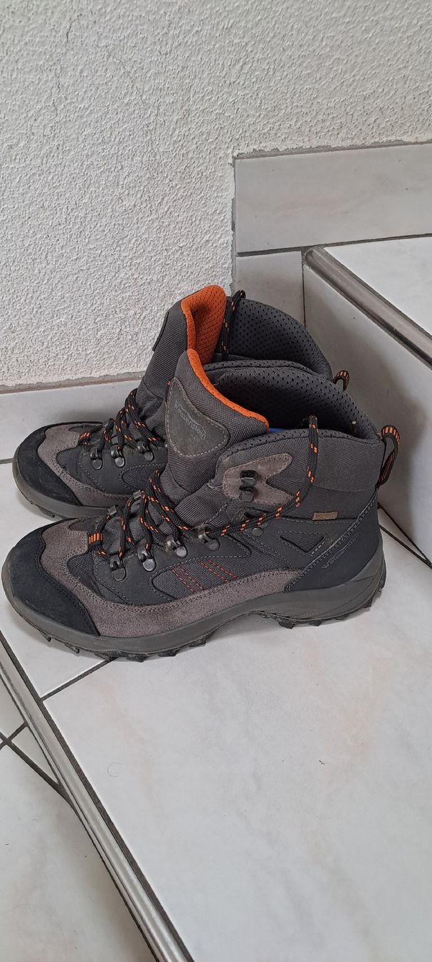 Herrenschuhe: Wanderschuhe – Gebraucht aus Neuenkirch von domsalat7