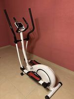 Vélo elliptique Hammer en excellent état 