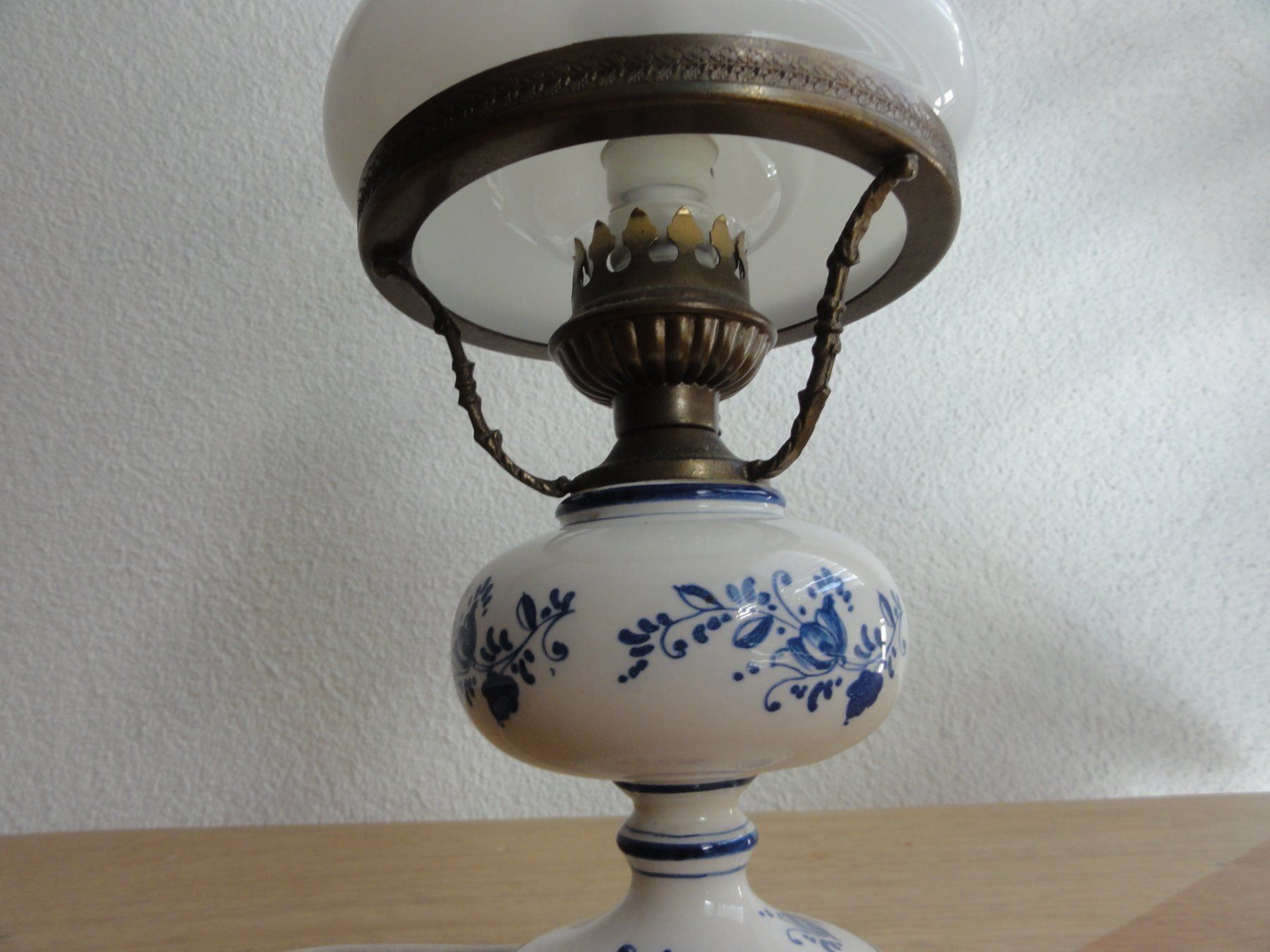 Lampade: Nachttischlampe Glas – Usato da Steffisburg venduto da Robinh.17 5