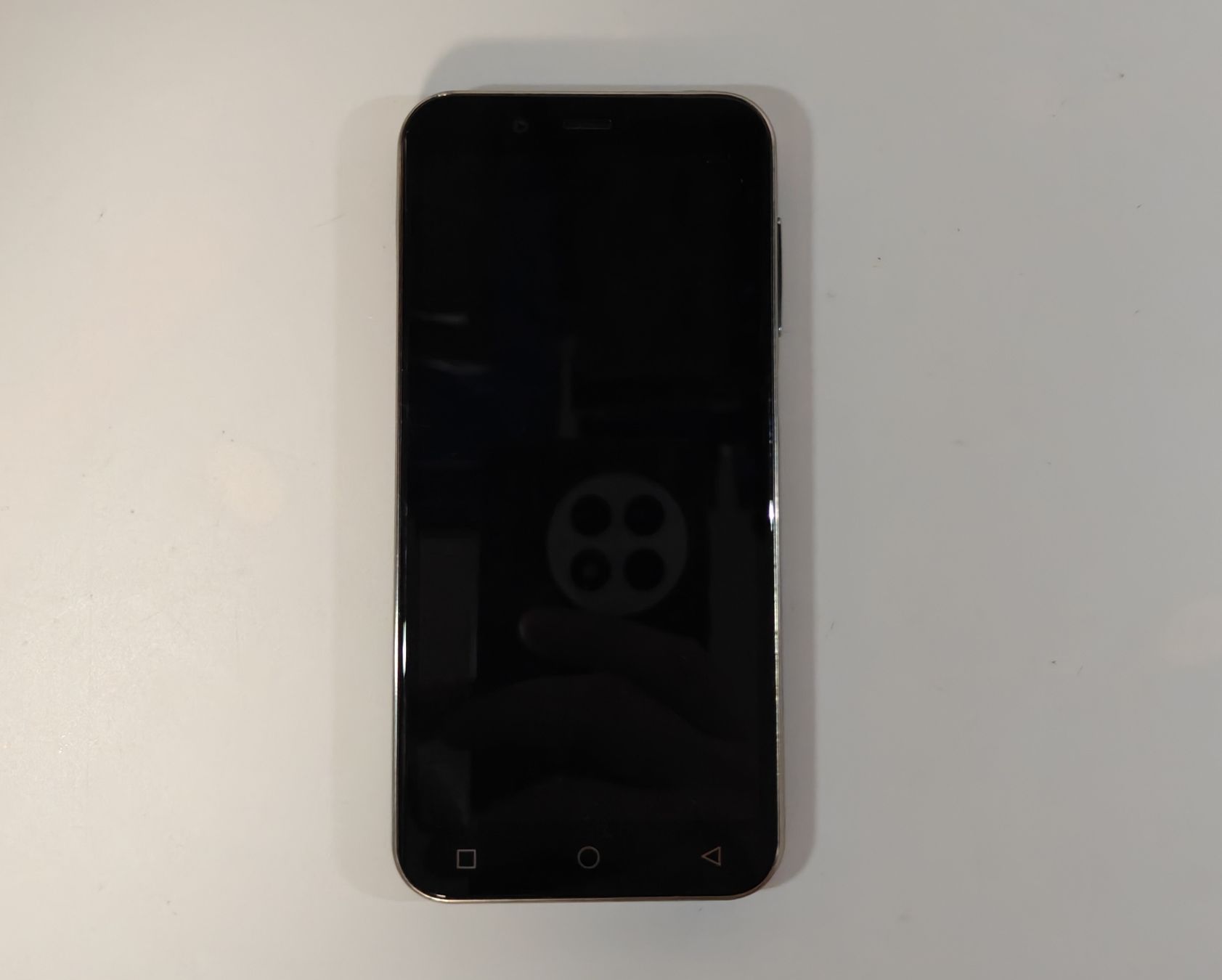 Emporia Telefoni cellulari / Smartphones: Emporia E5 Mini – Difettoso da Ehrendingen venduto da Rocky985