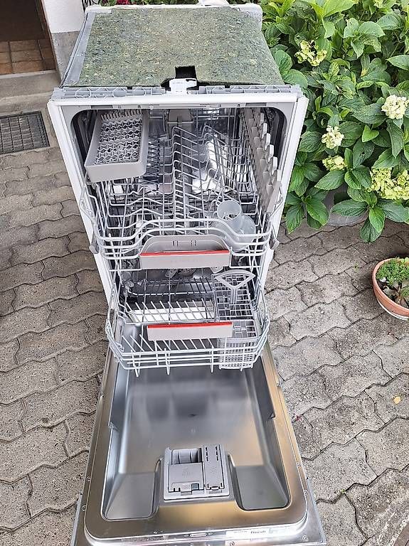 Lavastoviglie: Geschirrspüler Bosch 45cm – Usato da Uetendorf venduto da Albi125 2