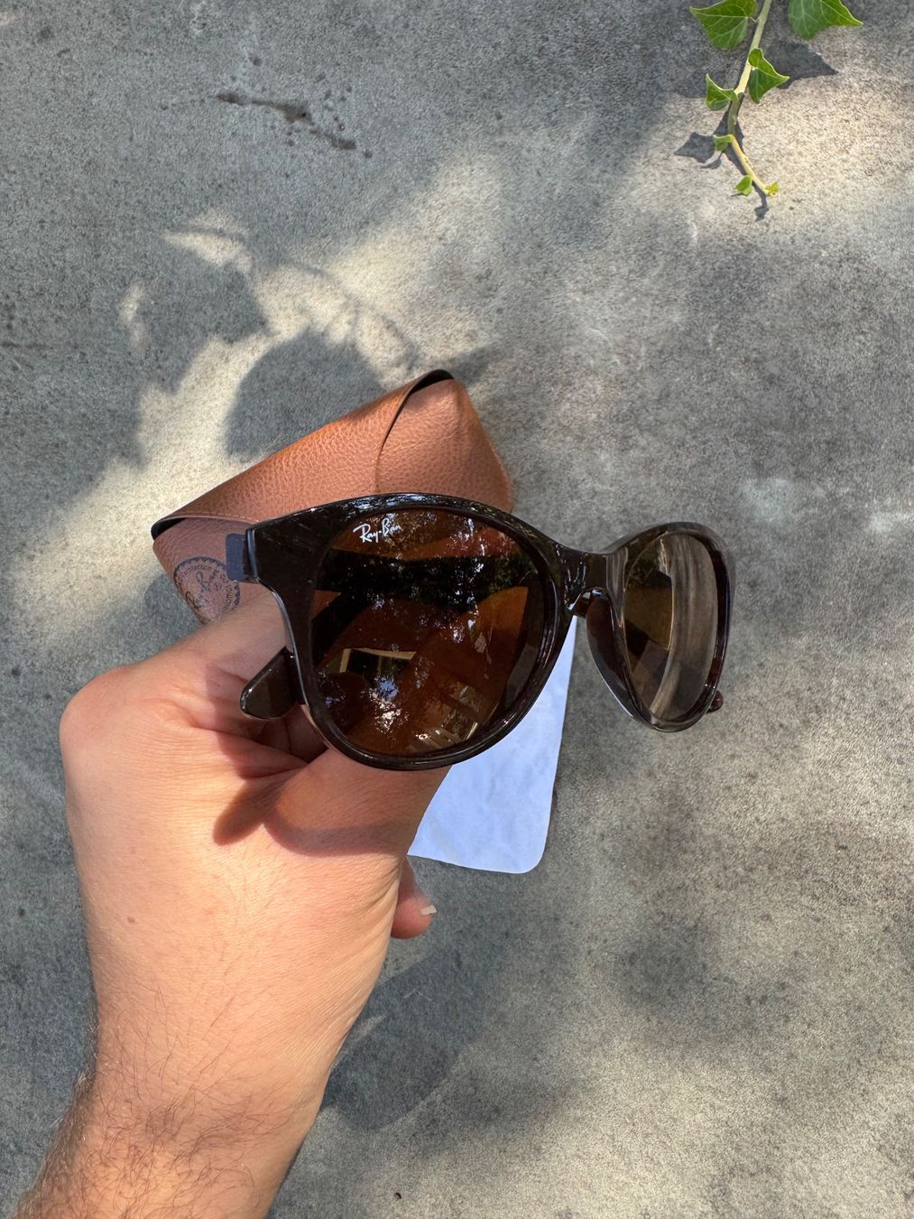 Ray-Ban Occhiali & Lenti: Original Ray-Ban RB4203 Sunglasses With Case – Nuovo (secondo la descrizione) da Effretikon venduto da rus_2l2p 3