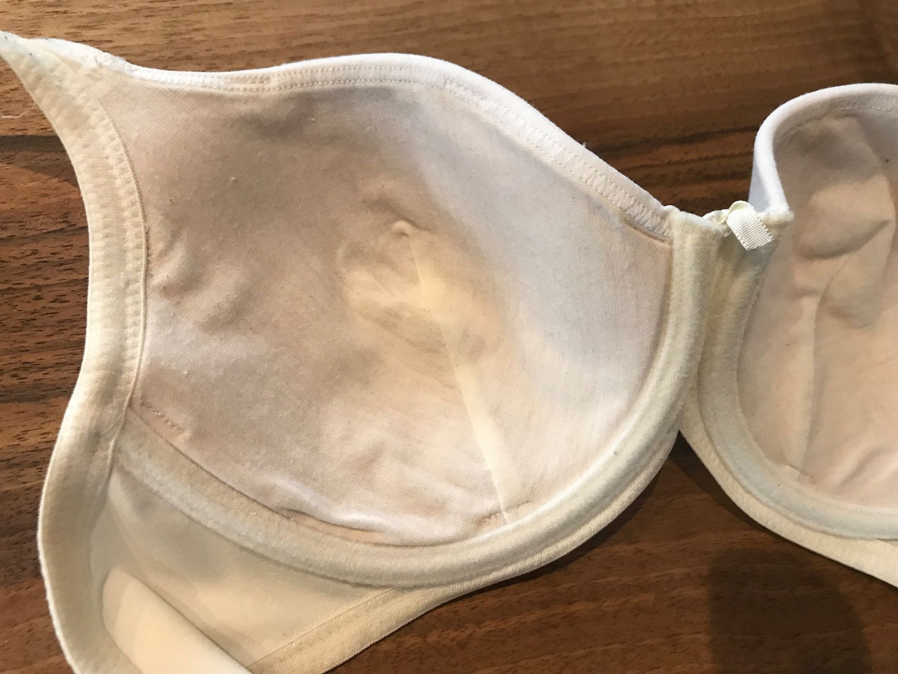 Triumph Altra biancheria intima: BügelBH BH Triumph – Usato da Alpnach Dorf venduto da marvo 3