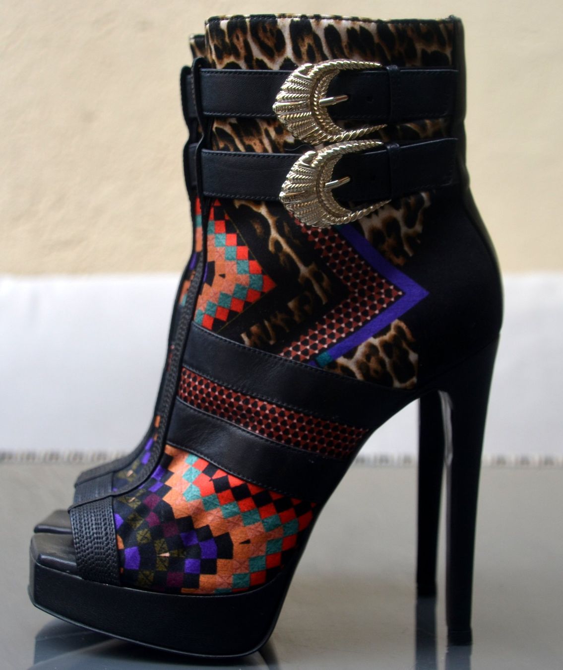 Scarpe da donna: Just Cavalli Stiefeletten / bottines .37 – Usato da Collonges venduto da arashee 2
