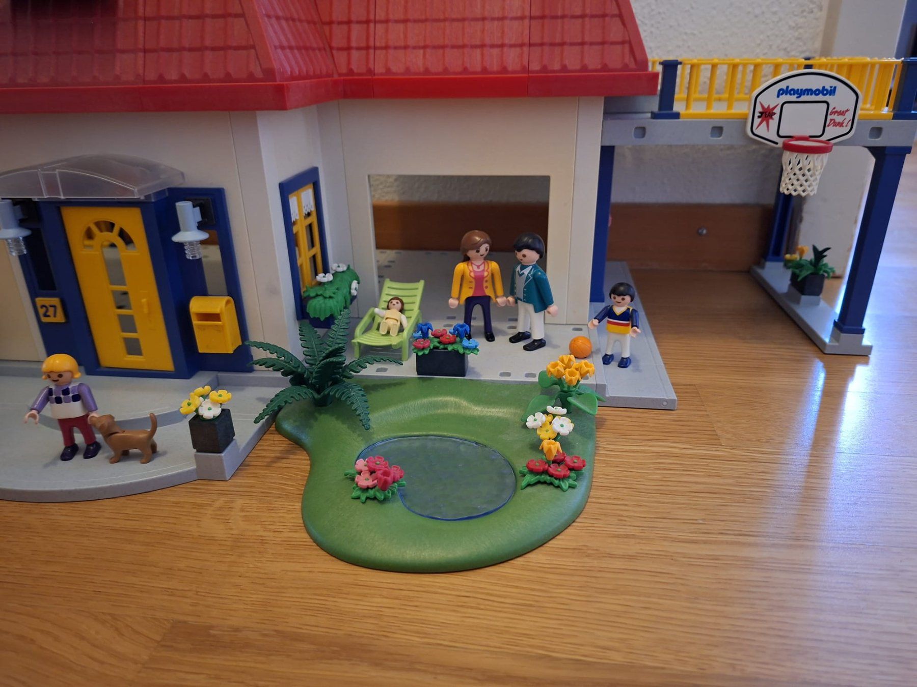 Playmobil Giocattoli: Playmobil Haus mit div. Einrichtung 3965 – Usato da Gipf-Oberfrick venduto da Zimbi 1
