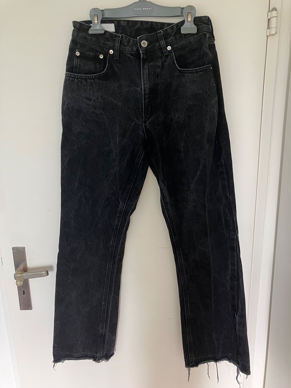 Zara Jeans: Schwarze Zara Flared Jeans Grösse 40 – Usato da Thalwil venduto da ansae17