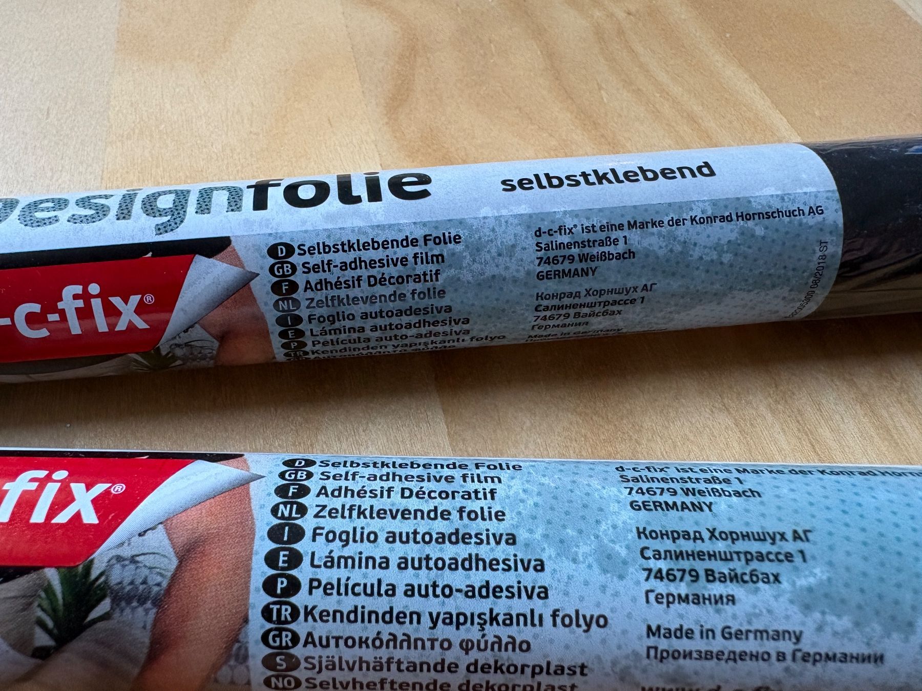 Altro in Decorazioni & Accessori: Selbstklebende Folie schwarz d-c-fix – Usato da Auenstein venduto da 5222 2