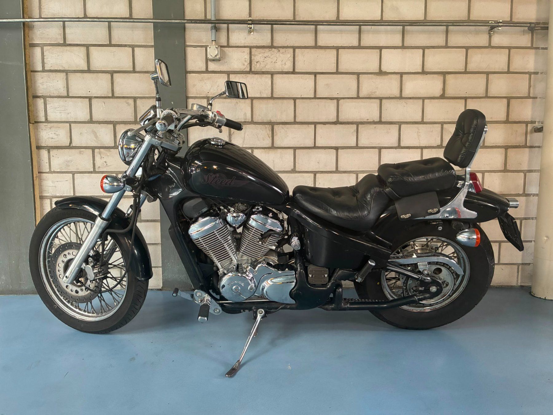Honda Chopper: Honda NC26 – Usato da Alpnach Dorf venduto da Biker-Lady 1