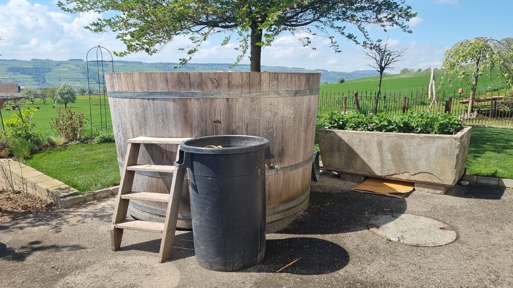 Piscines: Holzfadefass Pool – D'occasion à Hohenrain par Trash_is_tresure