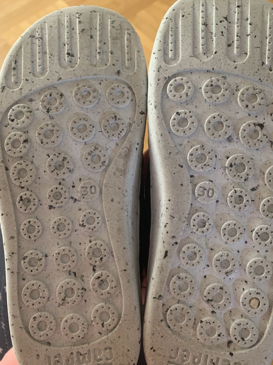 Camper Scarpe per ragazzi: Camper Kids Leather Trainers, Black, Size 30 – Usato da La Croix de Rozon venduto da chr_f5wy 3