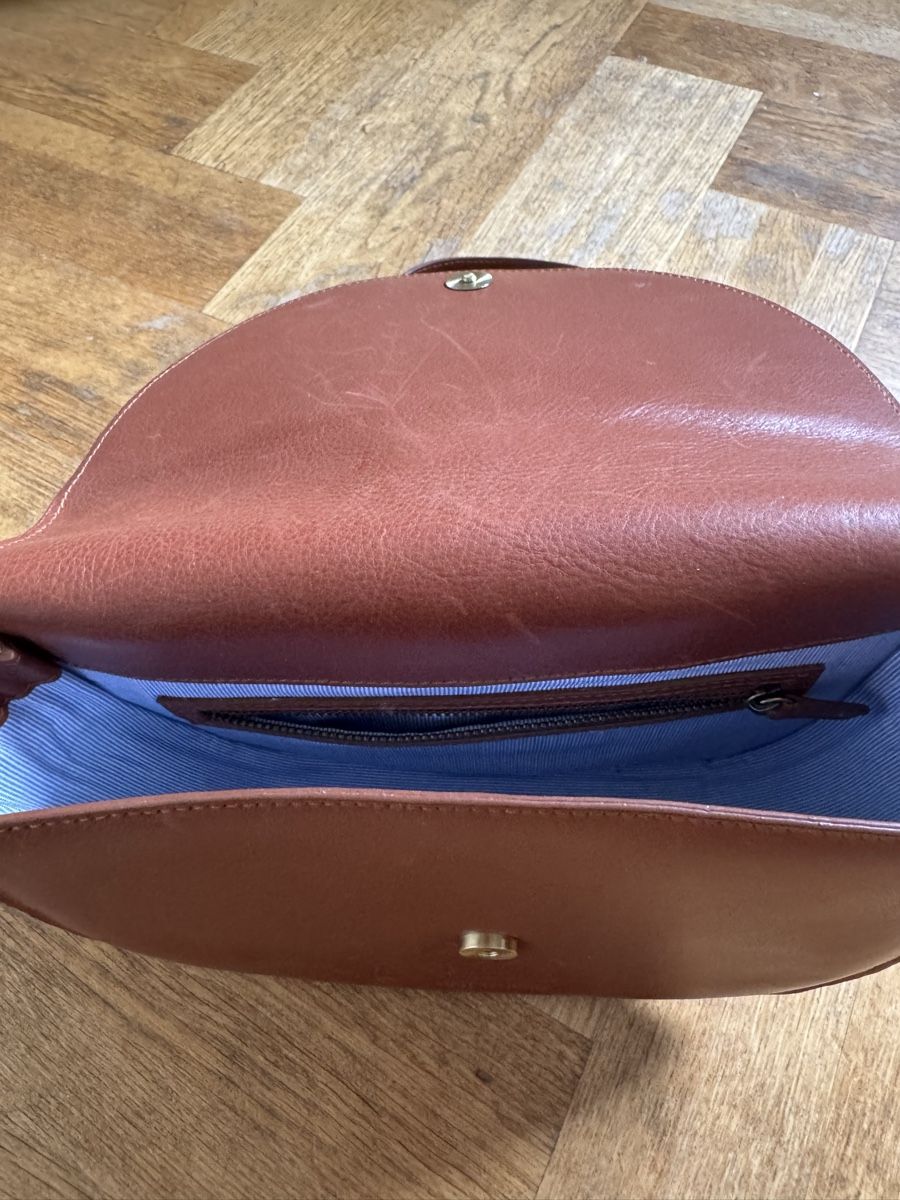 Borse da donna: Umhängetasche Lost & Found Leder braun – Usato da Zürich venduto da Grace07 1