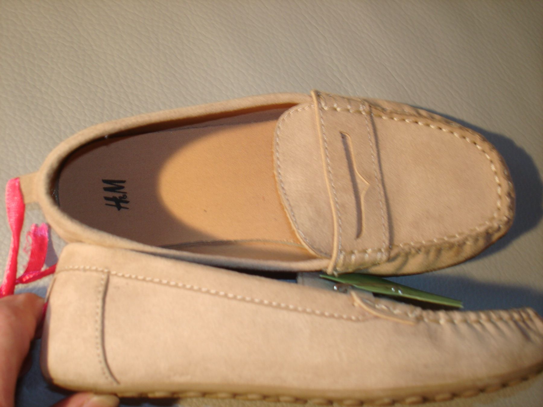H&M Herrenschuhe: Schuh / Mokkassin beige, Grösse 30, H & M – Gebraucht aus Boswil von LuziaB01