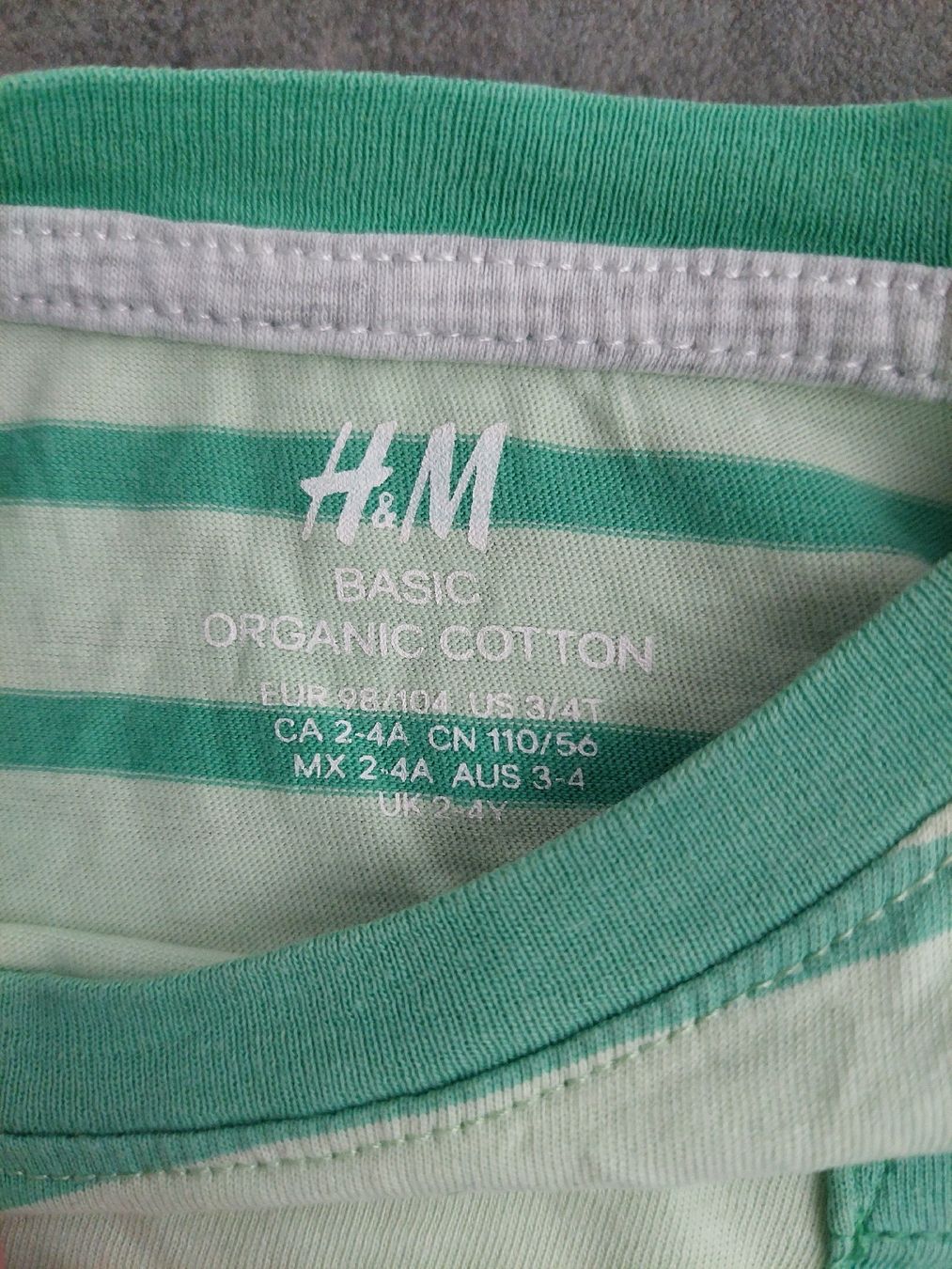 H&M Hemden, T-Shirts & Polos: H&M T-Shirt, gestreift, Gr. 98/104 – Gebraucht aus Hüntwangen von ManuM2014 1