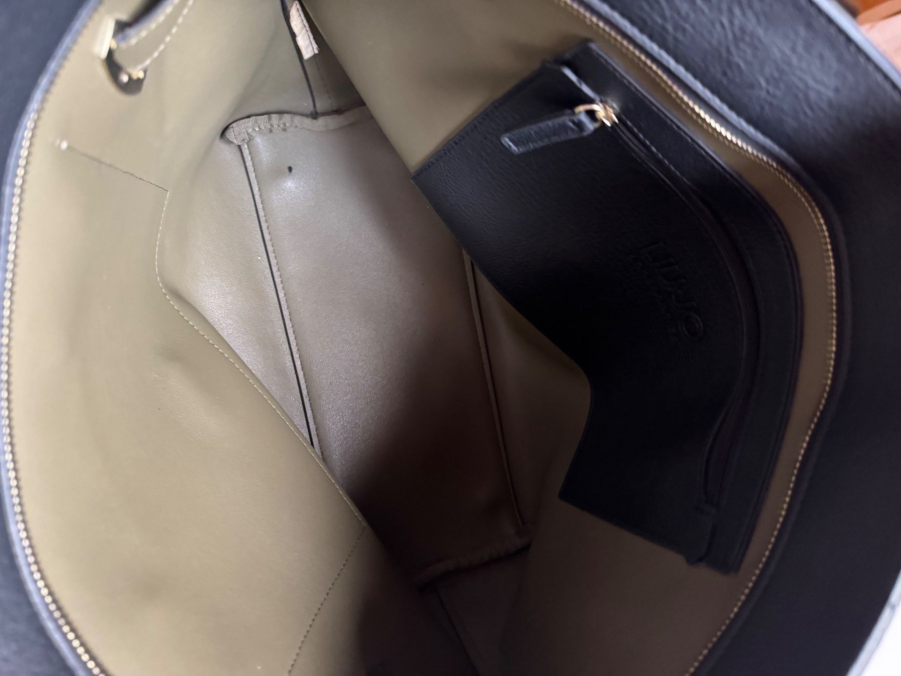 Borse da donna: Sac à main Liu Jo noir élégant – Usato da Auvernier venduto da big_7srg 4