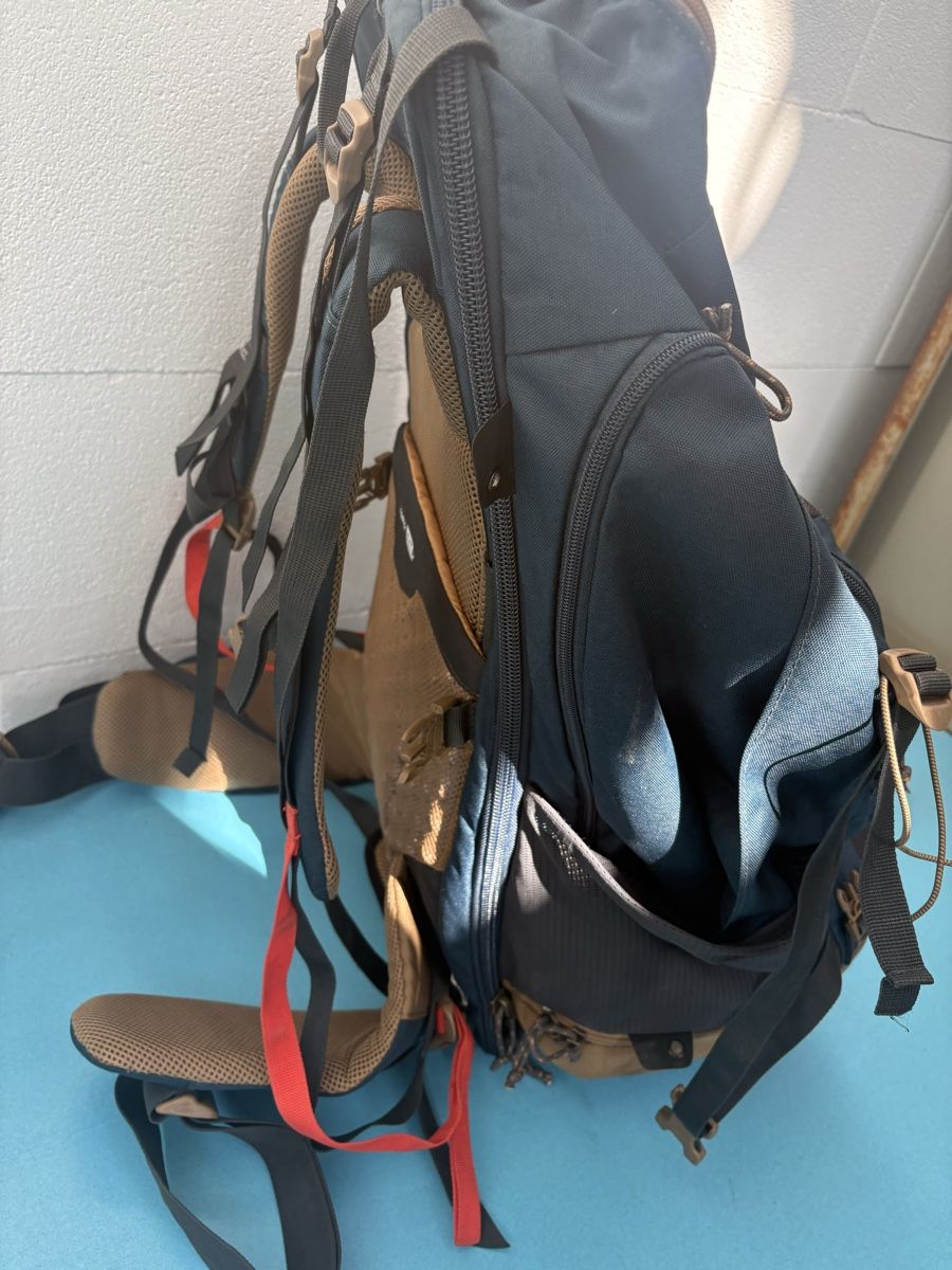Decathlon Zaini: Forclaz Rucksack 70l – Usato da Zollikofen venduto da rot_2v9l 5