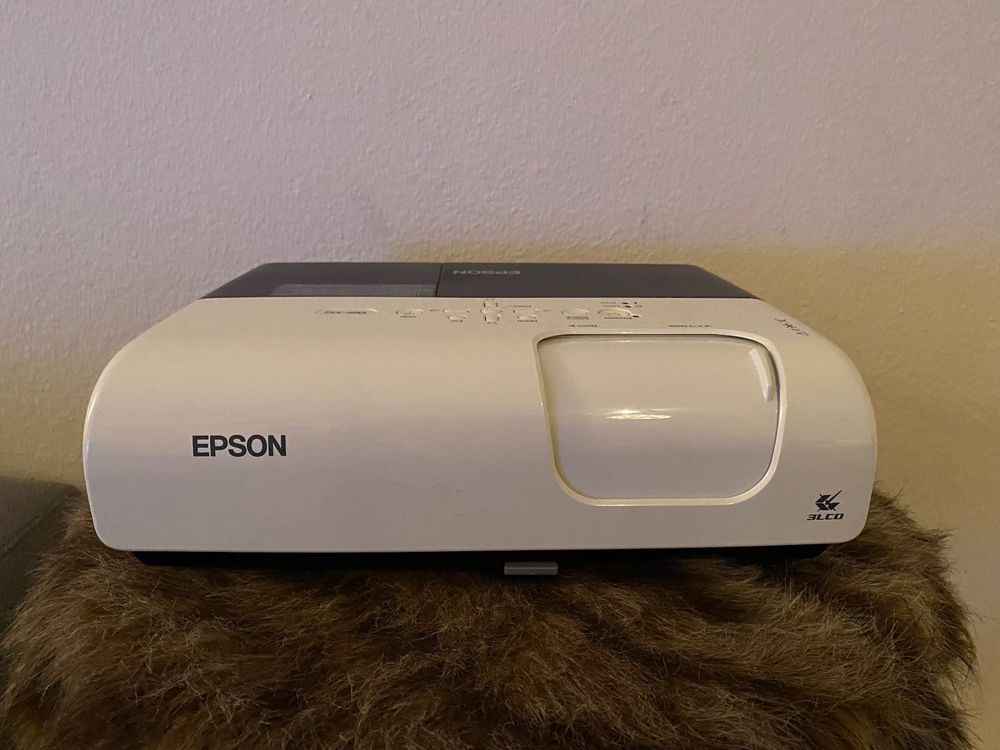 EPSON Beamer EMP-X52 | Kaufen auf Ricardo