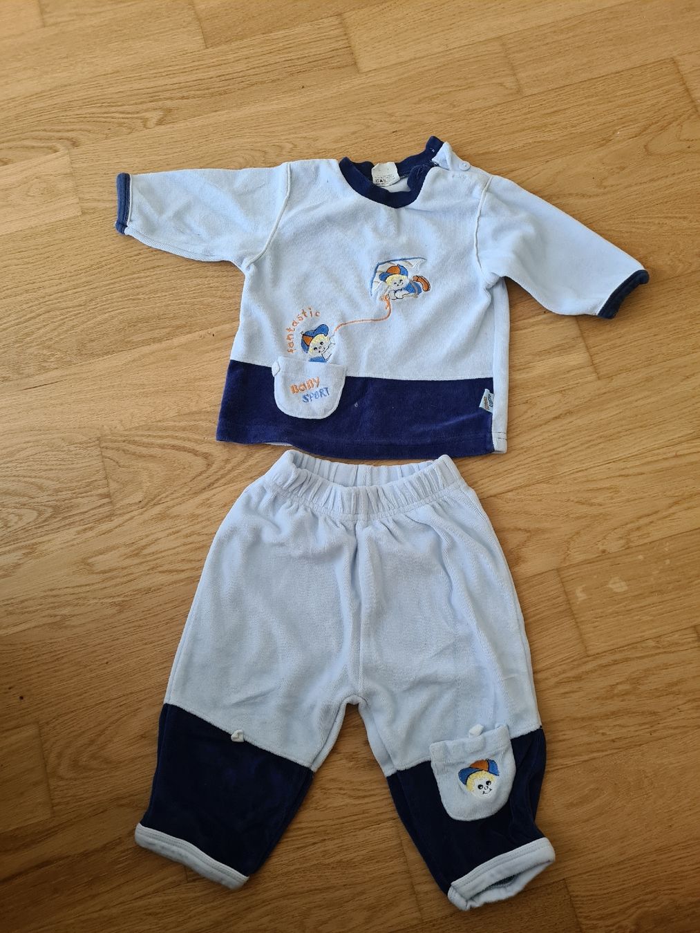 Maglioni & Felpe: Baby Trainer Schnizler Grösse 62  – Usato da Horw venduto da Mirii91