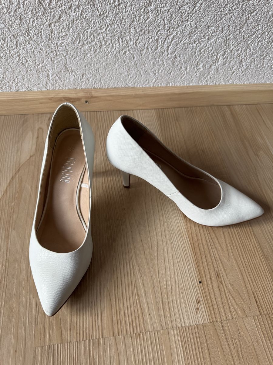 Scarpe da donna: Weisse Pumps/ High Heels – Usato da Brienz BE venduto da Eleri.M 3
