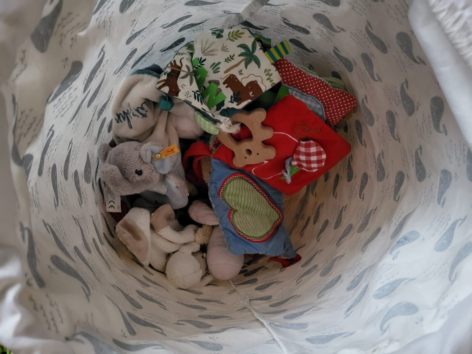 Jouets: Babyspielzeug Paket – D'occasion à Lanterswil par GuggiAust 1