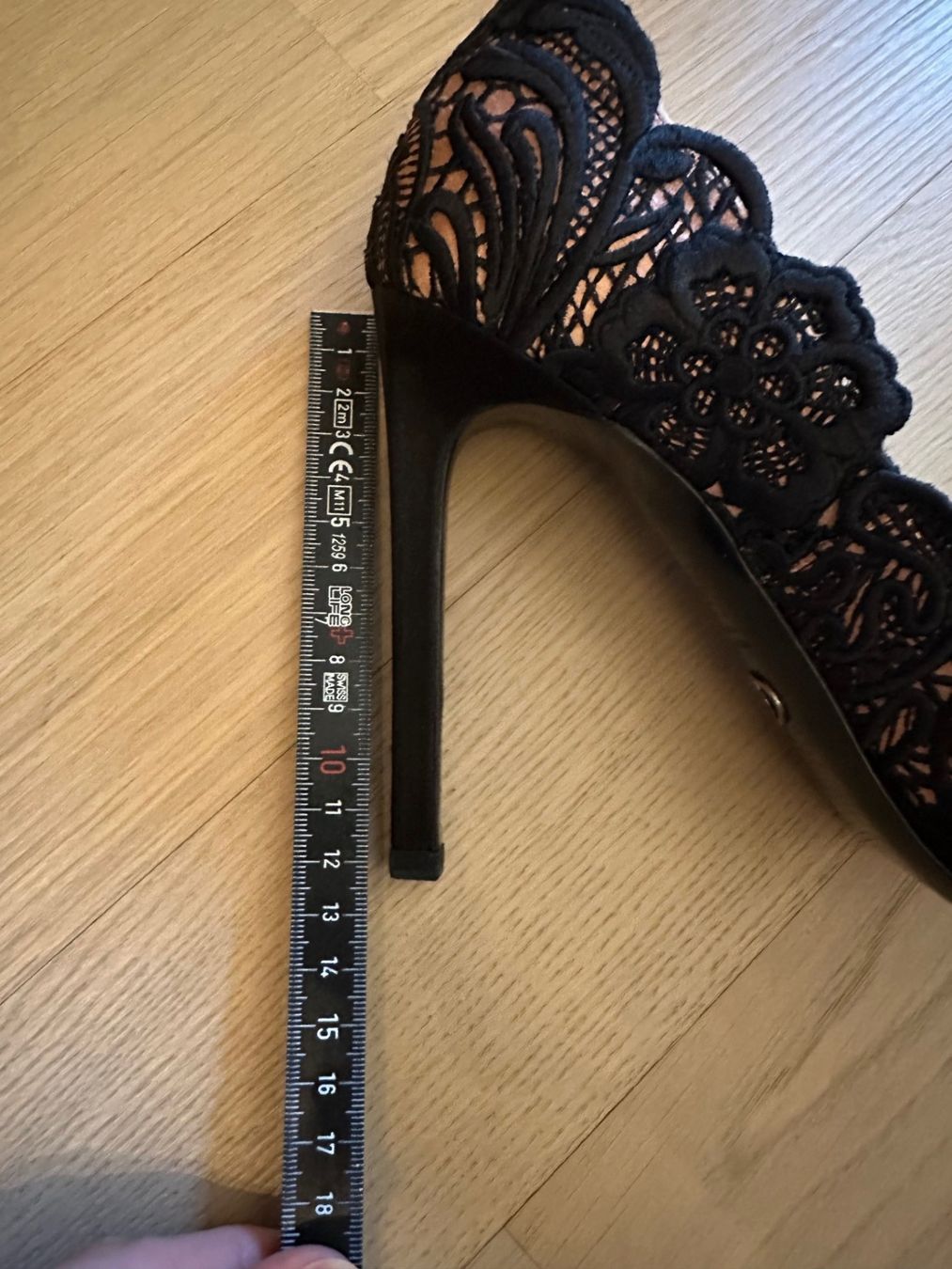 Armani Scarpe da donna: Vintage Giorgio Armani shoes – Usato da Dallenwil venduto da ZD2019 7