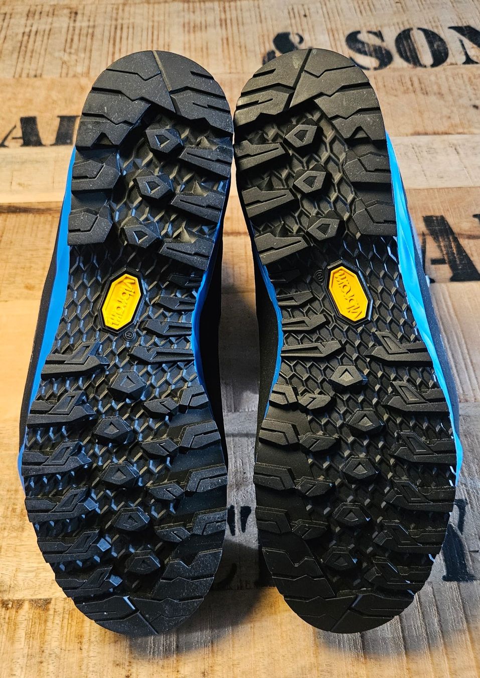 Mammut Scarpe da uomo: Mammut Kento Pro High GTX Grösse 39.5 – Nuovo e nell'imballaggio originale da Hasliberg Reuti venduto da Megahirschli3 4